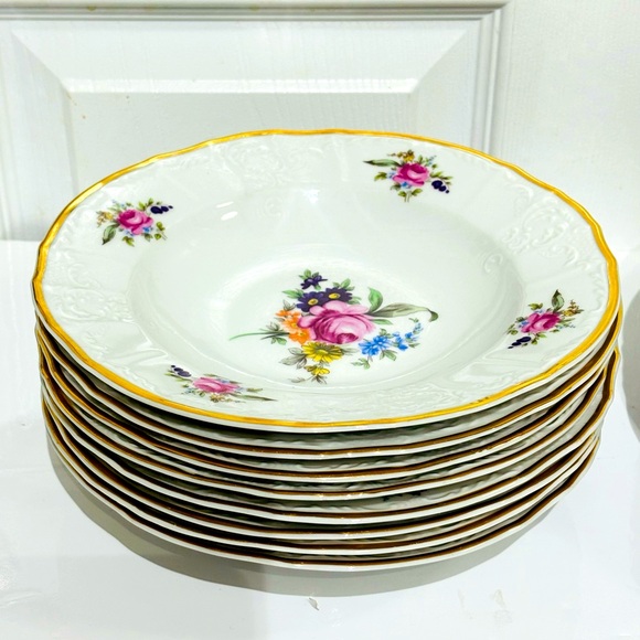 Vintage Bernadotte  Czechoslovakia Fine Porcelain  ‘SONATA’ Plates & Bowls - Picture 1 of 9